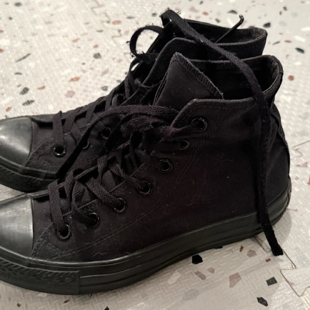 Converse Chuck Taylor All Star Black Monochrome High Top Shoes Men’s 5.5 -W 7.5